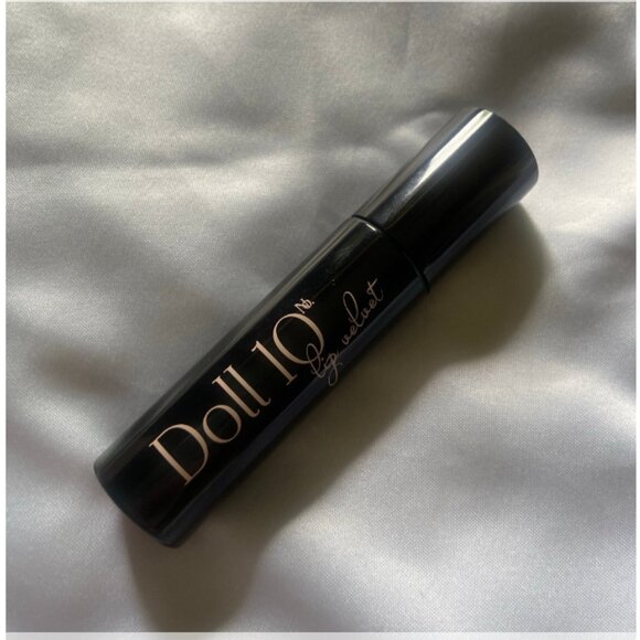 Doll 10 Lip Velvet‎ in Shade Coutureable - Picture 1 of 2